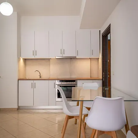 Meri's 1 * Sarandë
