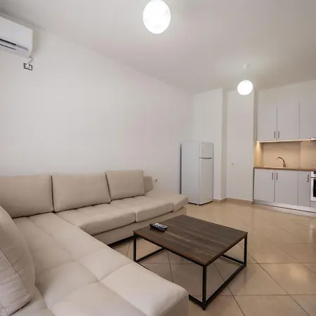 Meri's 1 * Sarandë
