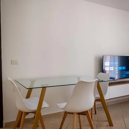 Meri's 1 Apartment Sarandë
